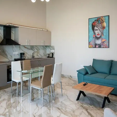 Paradise Apartment *
