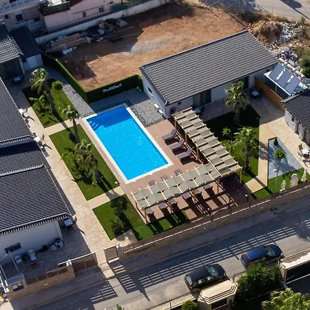 Paradise Apartment *
